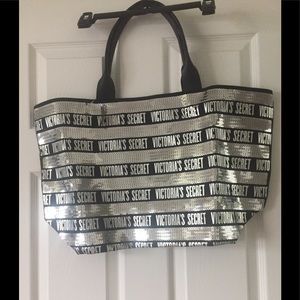 NWT- Victoria’s Secret Tote